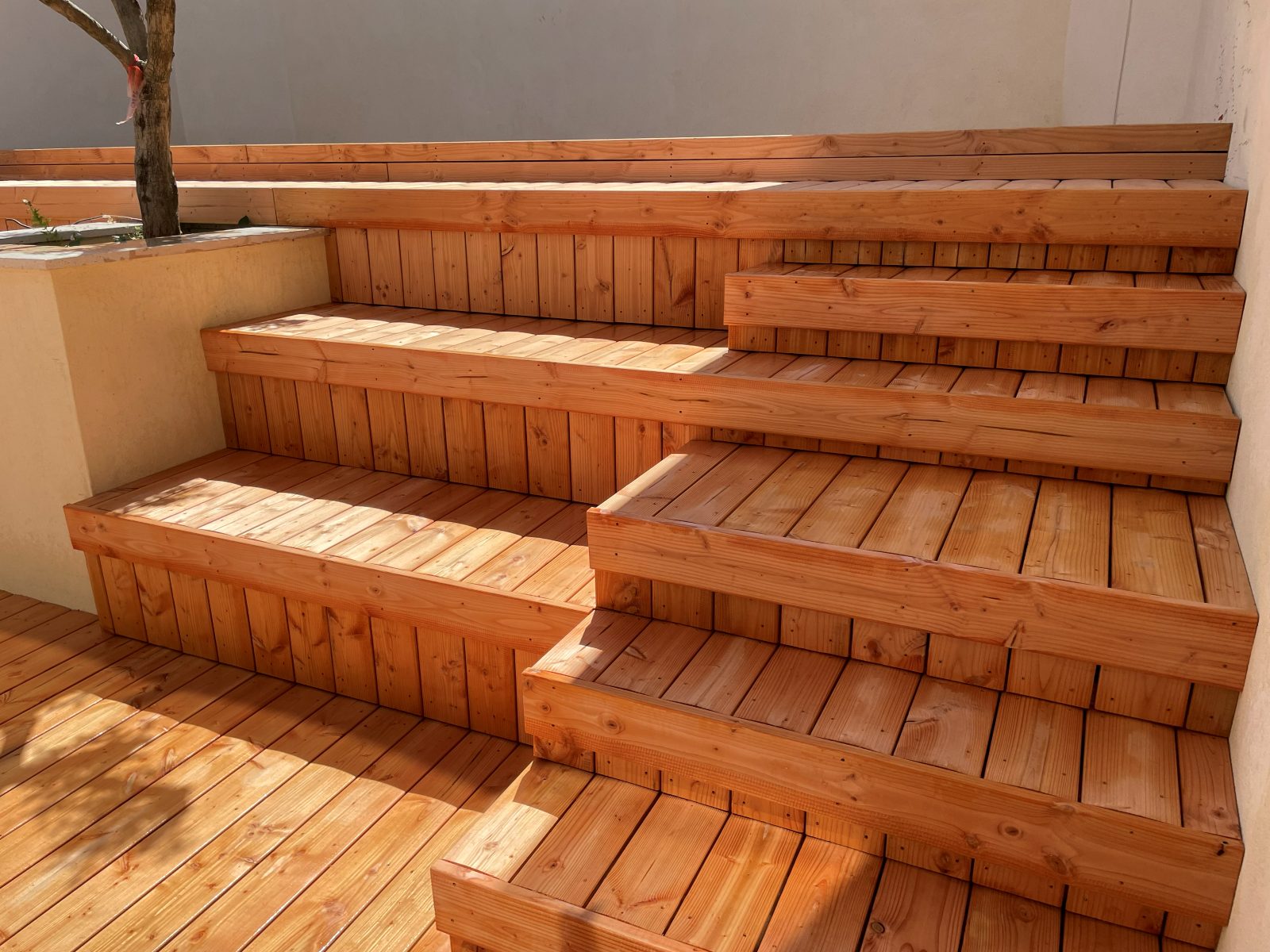 Gradins bois sur mesure en cascade, vue latérale